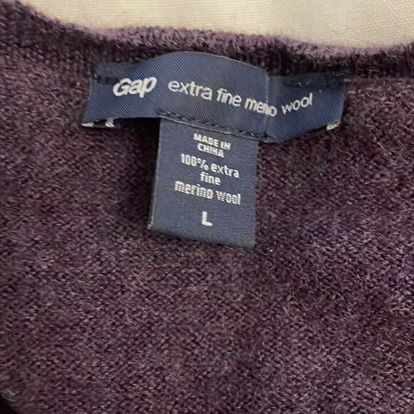 Gap Purple Merino Wool Knit Pullover V-Neck Sweater Men's Size Large Preppy - Picture 2 of 10